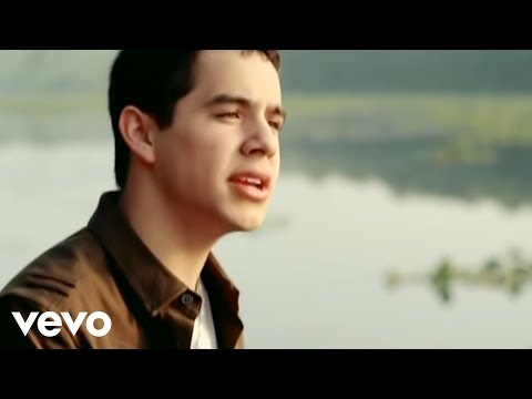 Music video by David Archuleta performing Crush. (C) 2008 19 Entertainment, LLC