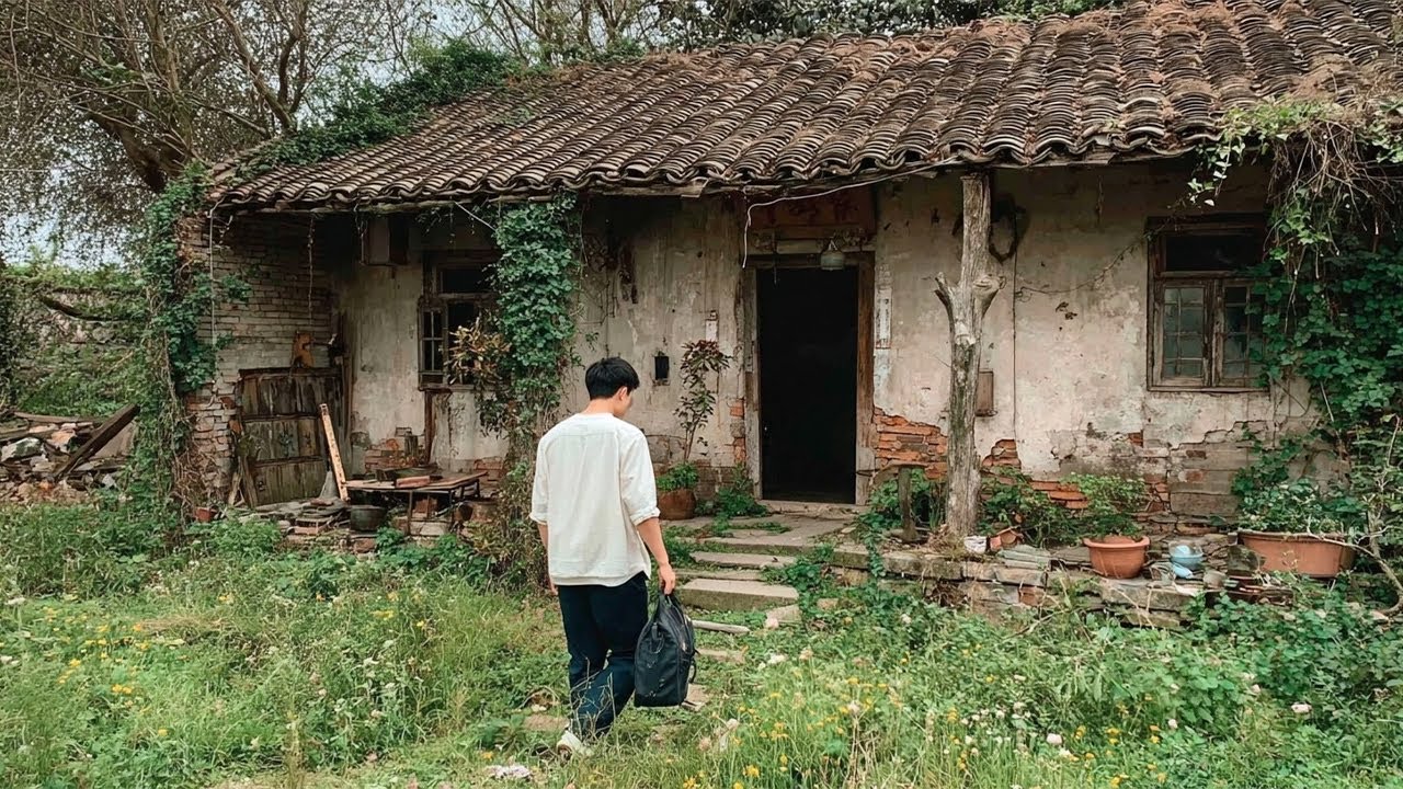 120 Days of Renovating a Poor Student's Abandoned House in the Forest and Building a Bamboo Kitchen