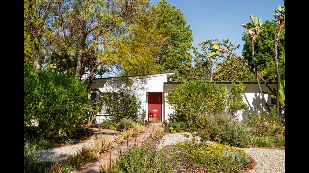 5940 Varna Avenue Valley Glen, CA |