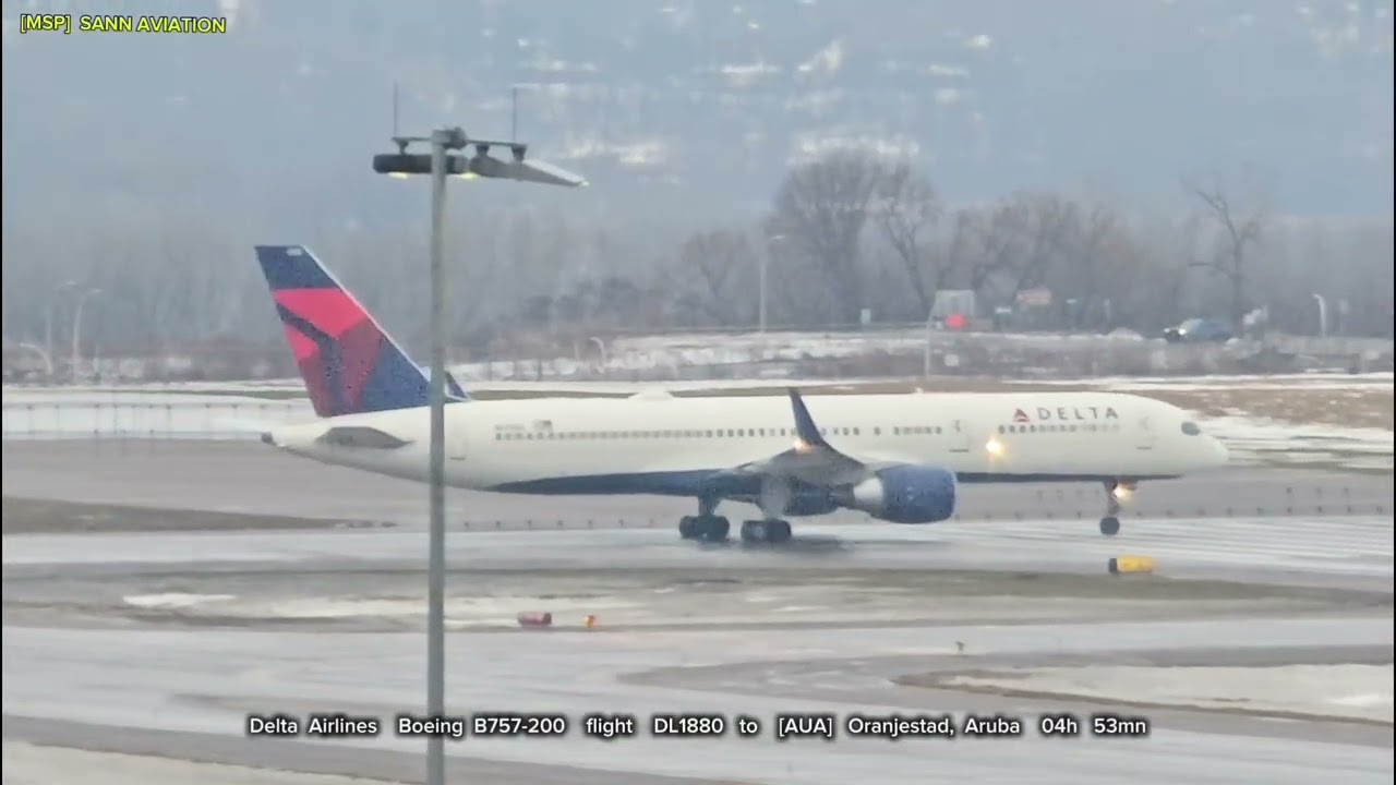 Planes Spotting All Airlines Fly to International in the Winter  of MSP. 