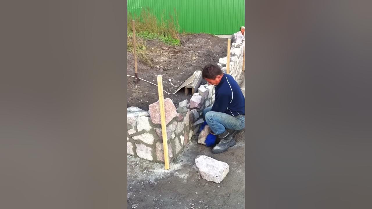 Кладка подпорной стенки - YouTube