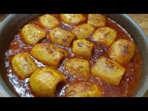 بطاطا محشية بصوص البندورة