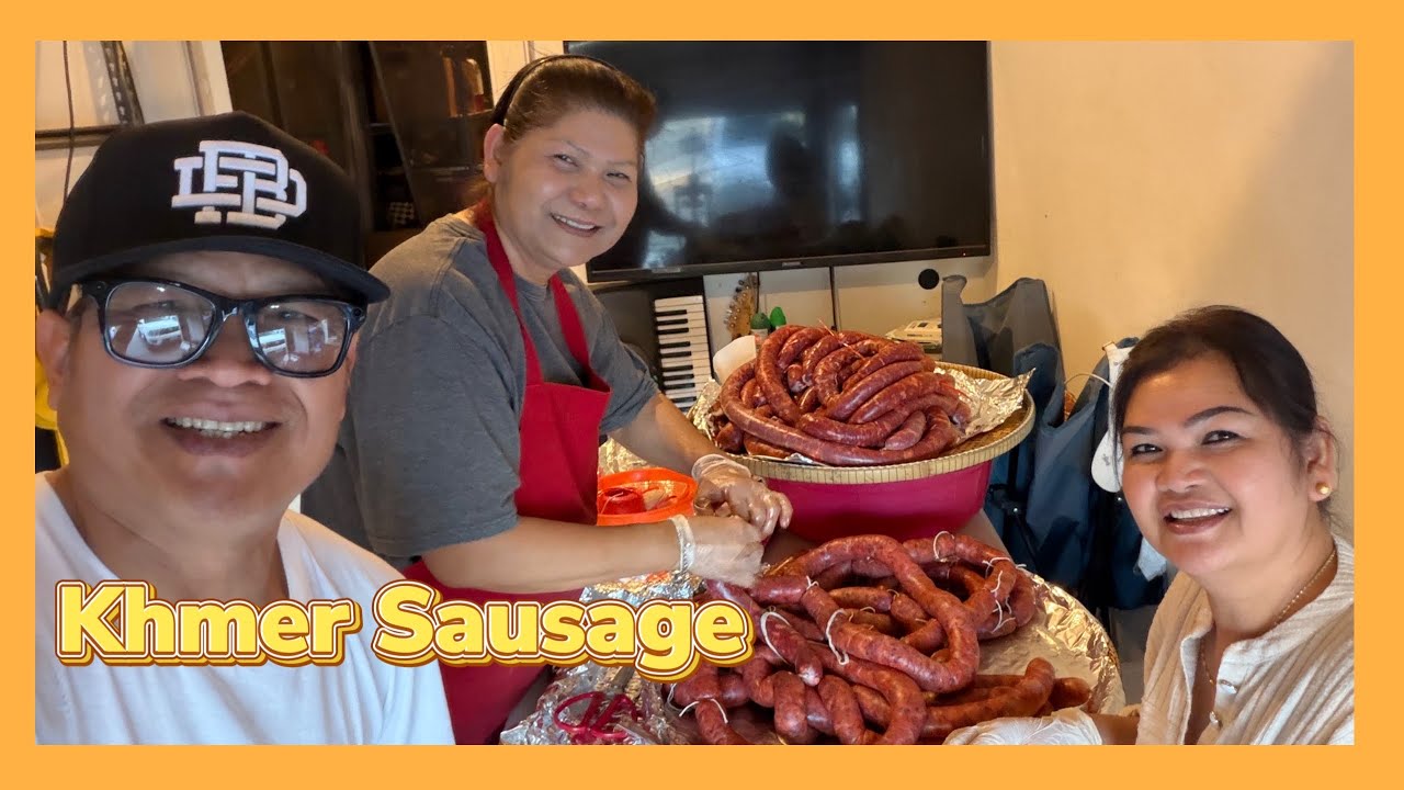 Eating Chicken Rice and Make Khmer Sausages