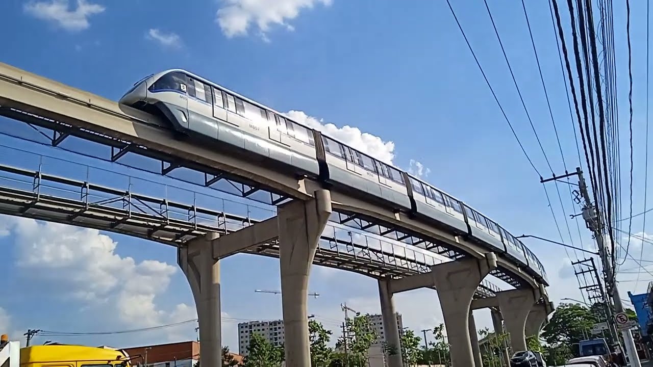 andando de monotrilho 🚝🚝🚝🙏