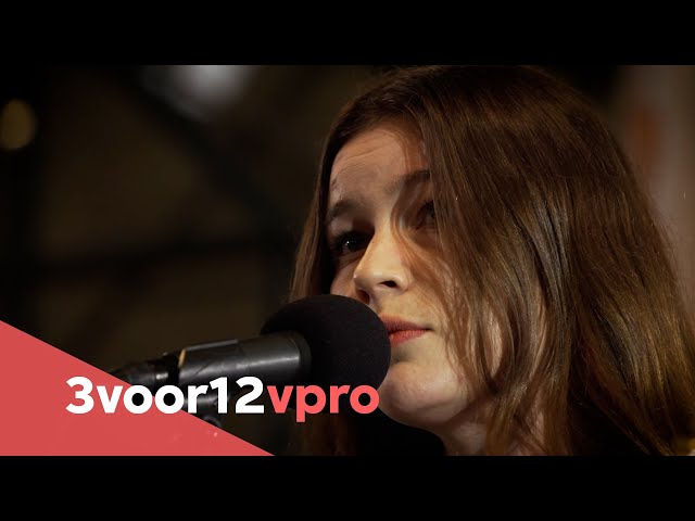 Wet Leg - Live @ 3voor12 Radio (session) class=