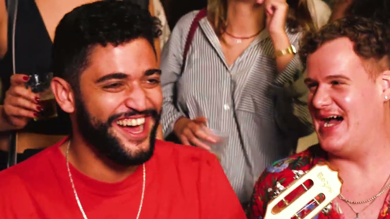 Guarda Grupo Querosene - Incêndio (VideoClipe Oficial) su YouTube Guarda Grupo Querosene - Incêndio (VideoClipe Oficial) su YouTube