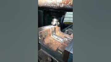 MILLING MACHINING HIGHLY FERRITIC RAILWAY PIECE BEFORE REPLICA INVESTIGATION FOR MICROSTRUCTURE TEST