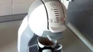 Nescafe Dolce Gusto MINI Me - YouTube