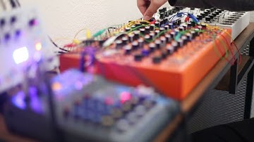 Soma Pulsar-23 to Lyra 8 external in to Hologram Microcosm, delay and modulation feedback 