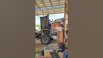 The branches of the tree trunks smashed at the scene #crusher #machine #crushingtime