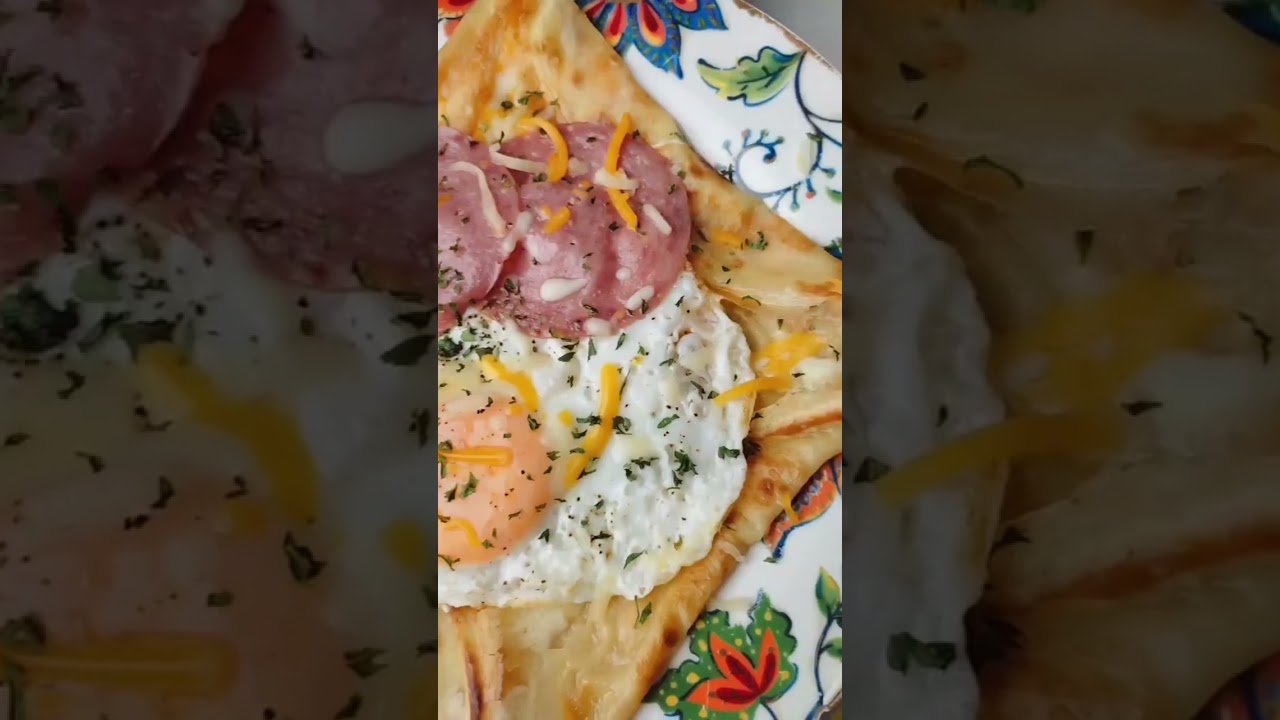 BLIN CON SALMON AHUMADO RUSO | Russian Foodies Café Panamá 