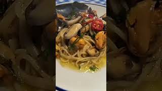 spaghettini con le cozze in bianco