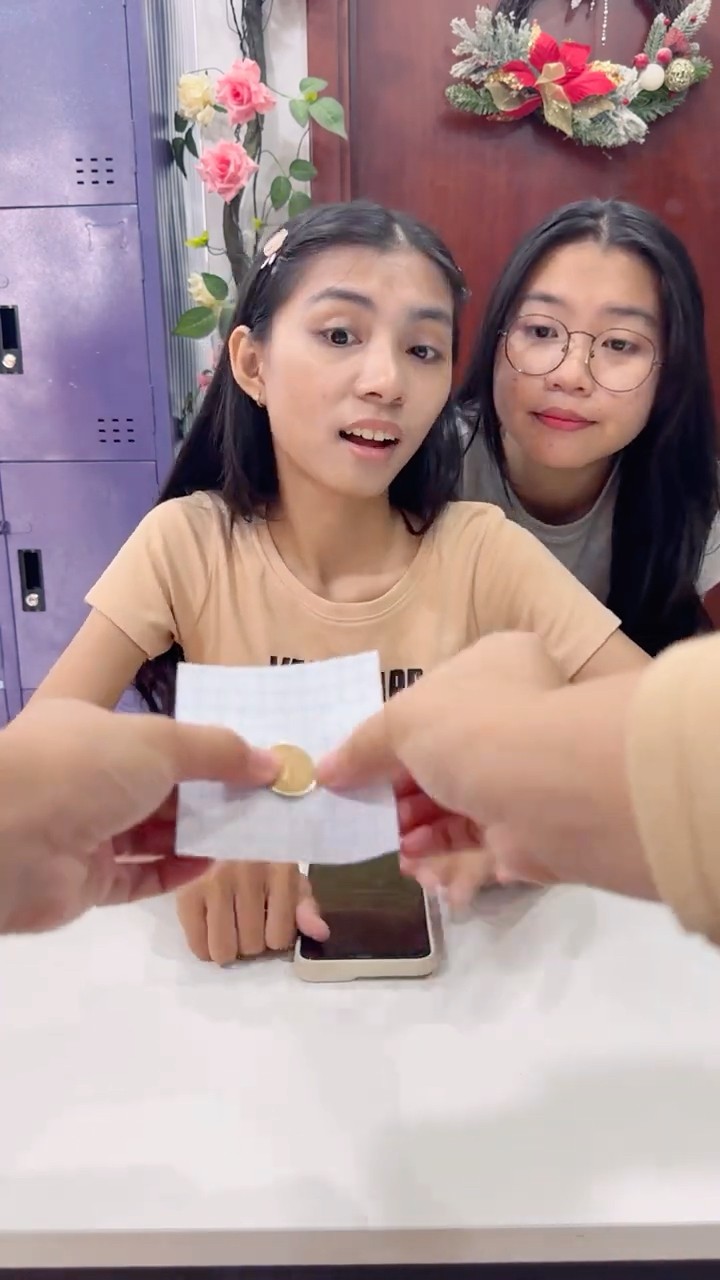 Su Hao comedy: coin magic ?