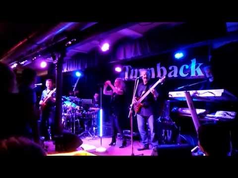 Turnback Toto Coverband Live im Mehlsack. www.turn...