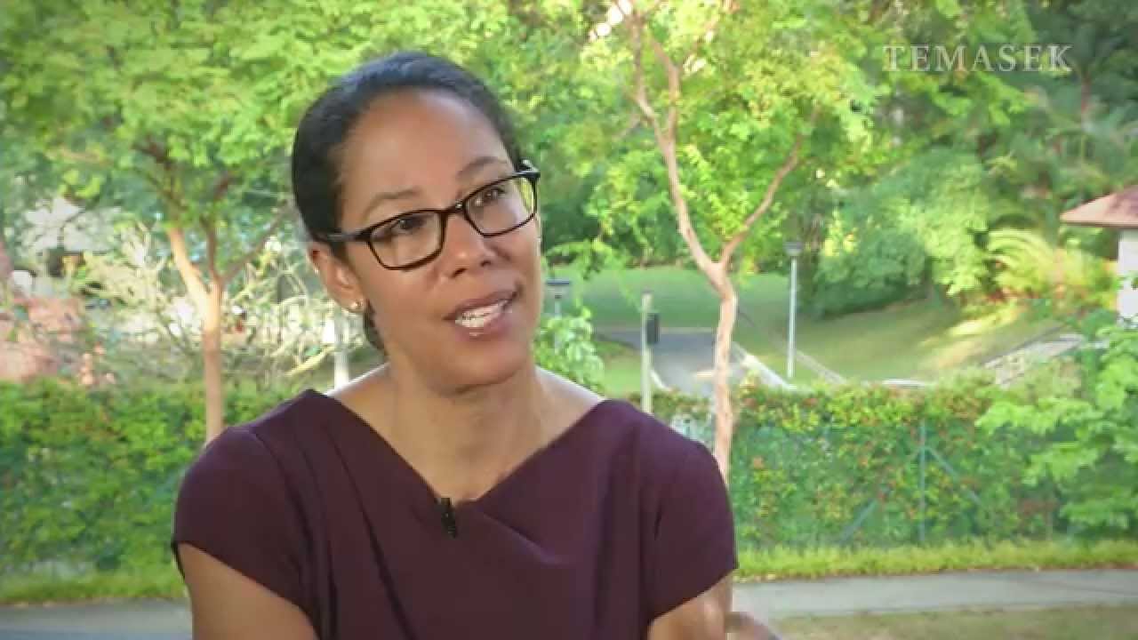 EXCLUSIVE: Mona Sutphen's talks America and the White House