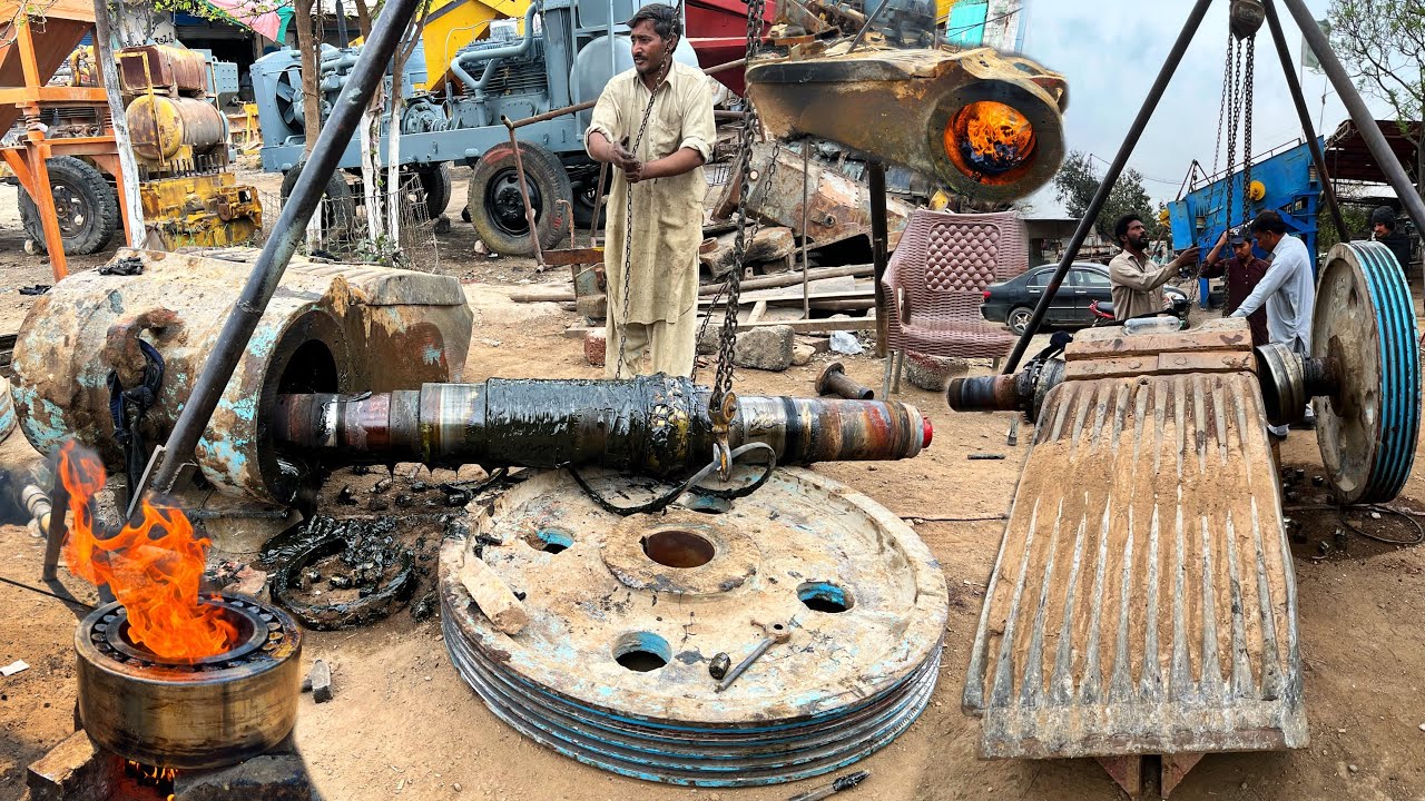 Jaw Crusher  Machine Bearings Replacement work ||  work done with  a  very limited sources ||