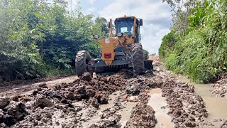 Motor Grader Trans Sumatera Ruas Toll INDRALAYA PRABUMULIH.Perbaikan Jalan Kerja