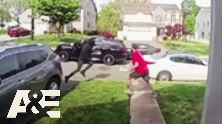 Delivery Man Stops Suspect During High-Speed Chase | Customer Wars | A&E
