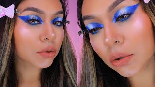 MAQUILLAJE AZUL MARCADO USANDO BROCHAS DE PRECISIÓN