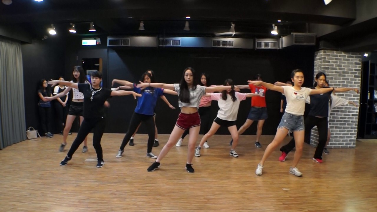 MV-孟佳-給我乖-怡妏 20170722 @ DANCE SOUL 藝人春秋 文庫