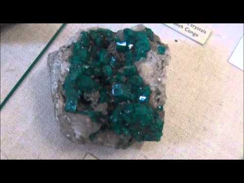 Video: Dioptaasi (kuparismaragdi, akiriitti, ashiriitti): mineraaliominaisuudet, värin kuvaus, käyttö