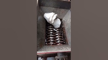 #fcnfm Versatile Shredder for Recycling Various Waste Materials Including Paper, Wood, and Metal