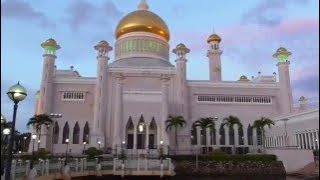 Azan from Masjid Sultan Omar Ali Saifuddin in Bandar Seri Begawan, Brunei