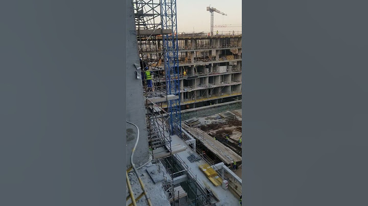 Dubai   working  place