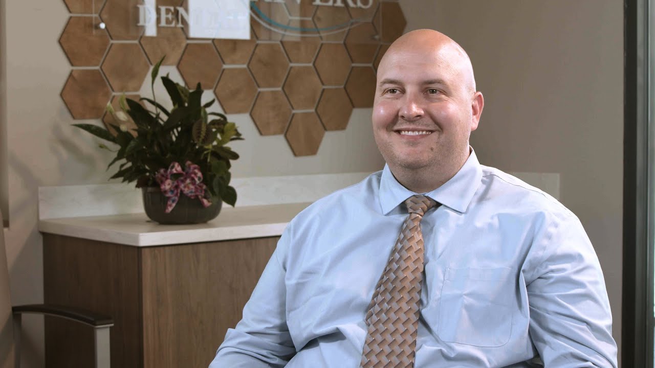 Doctor Devon Rasmussen on Dentures - Valley, NE