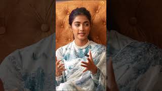 This Is The Magic Of Cinema Pooja Hegde Rectangle Table Discussion Karthik Subbaraj Suriya