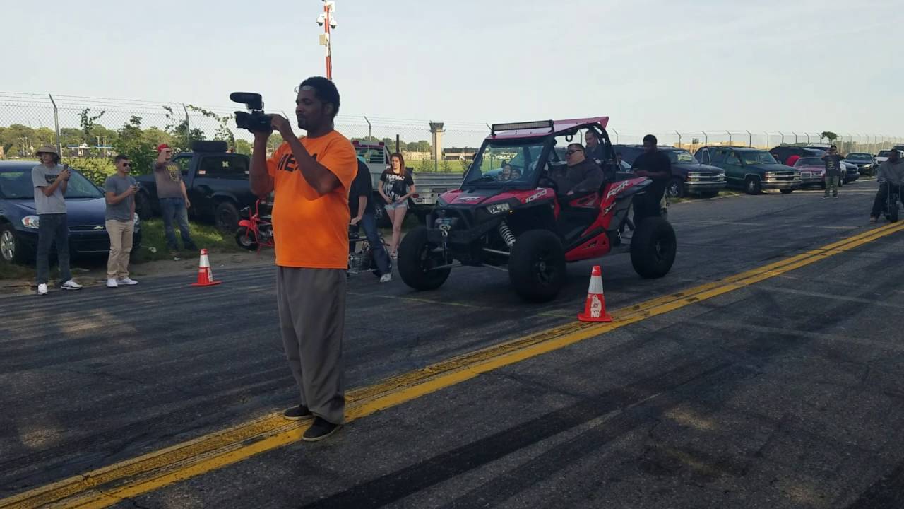 Timmerz vs the rzr 1000. Mini bike vs side by side