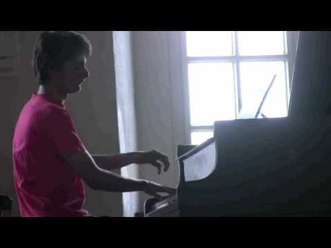 MUSIKSCHULE NEUSTADT: Jonathan Josten play Gershwi...