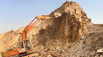 Excavator Breaking Mountain Rocks – Extreme Heavy Equipment Power