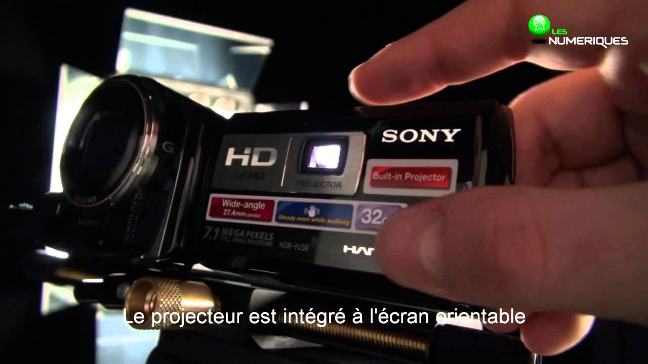 Sony HDR-PJ30 : démo du projecteur vidéo - YouTube