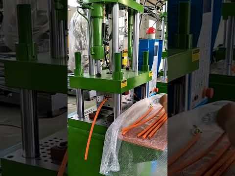 Au Standard 3 Flat Pin PVC Plastic Injection Making Machine 450ST