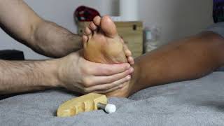 PAINFUL FOOT ARCH MASSAGE