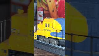 ASMR TOY VIDEO - Walthers Santa Fe Trainline EMD HO Scale GP9M