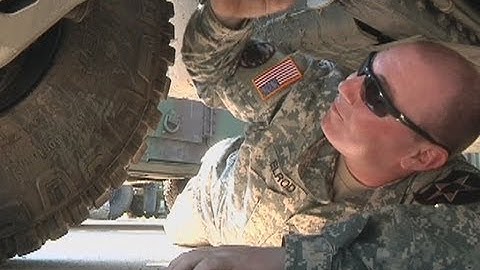 AFN Casey - AFN Korea Update - Soldiers Perform PMCS