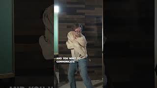 How a magician escapes a straitjacket