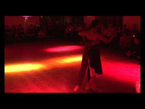 Adrian and Amanda Costa at Negracha 2009 dance2