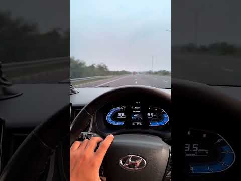 Hyundai Verna top