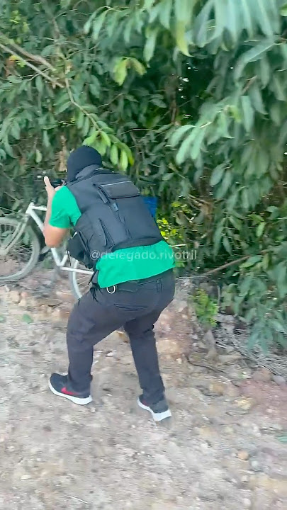 ELA APARECEU DO NADA delegado.rivotril #shorts #viralvideo #youtubeshorts #comedy #video #fyp