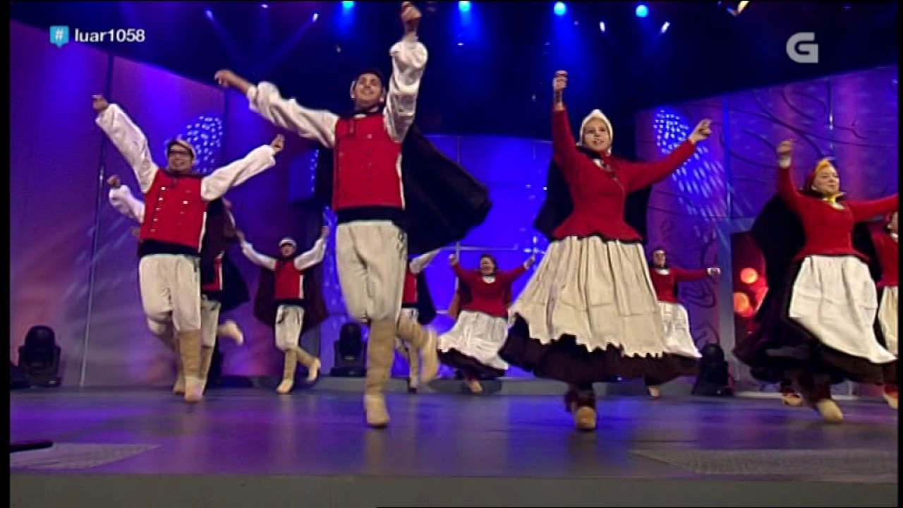 A.C.Donaire no LUAR, bailan Carballesa de Folgoso do Courel