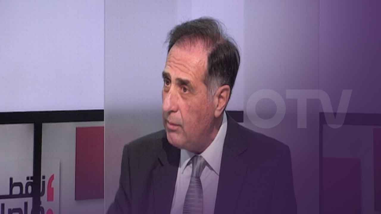 نقطة فاصلة تحت عنوان الشَّاعرُ المشروع مع الدكتور الشَّاعر ديزيره سقال