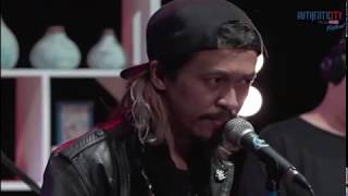 FSTVLST - Hujan Mata Pisau lirik (live authenticity from home festival 2020)