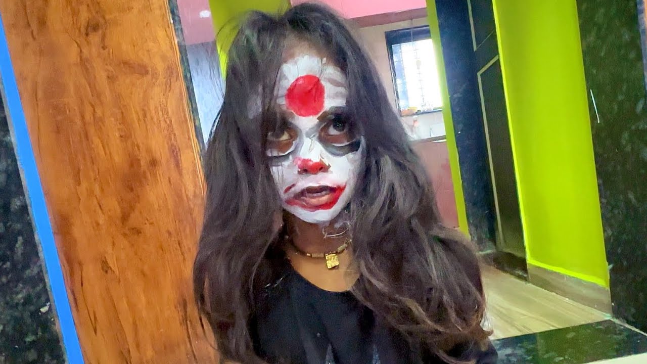 केशर आंबा खायला हडळ माऊलीच्या घरात घुसली 🫢