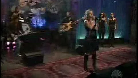 Kelly Clarkson - Breakaway - The Tonight Show (8-9-04)