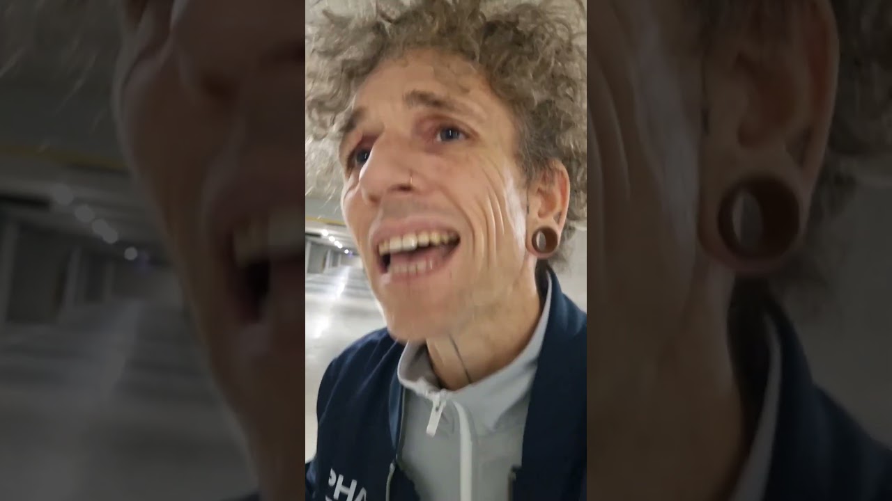 PinKi en Da Bruin - Cleaning the world 