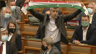 Itthon Onokbol Kijonne A Komplett Magyar Bortonvalogatott Mondta Jakab Aztan Elvettek Tole A Szot A Parlamentben Hvg Hu