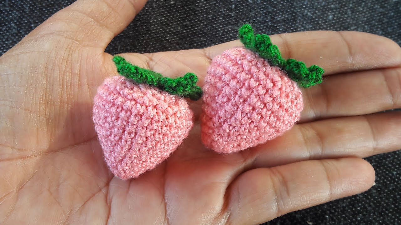 Diy How to crochet a Strawberry🍓|diybysue